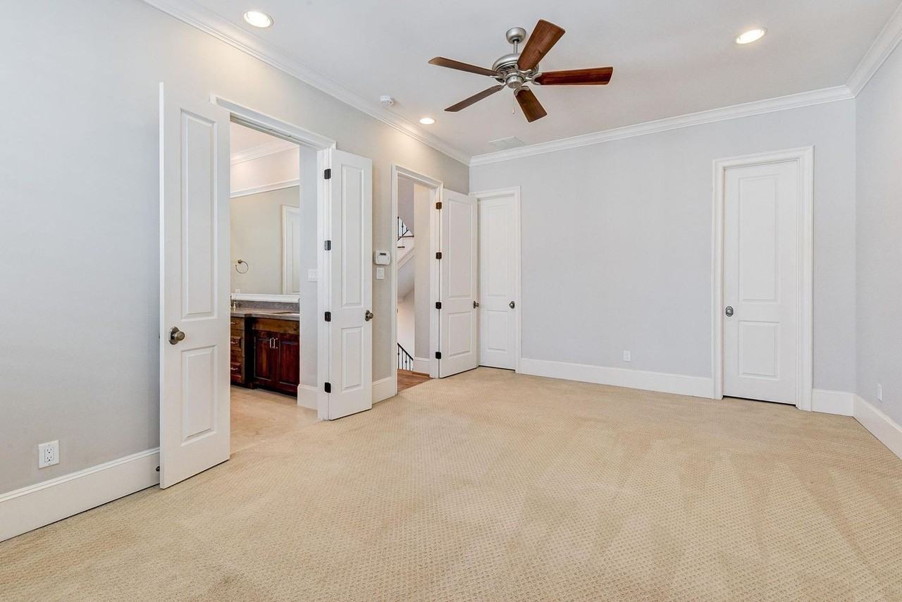 4506 Jackson St - Photo 7 of 29