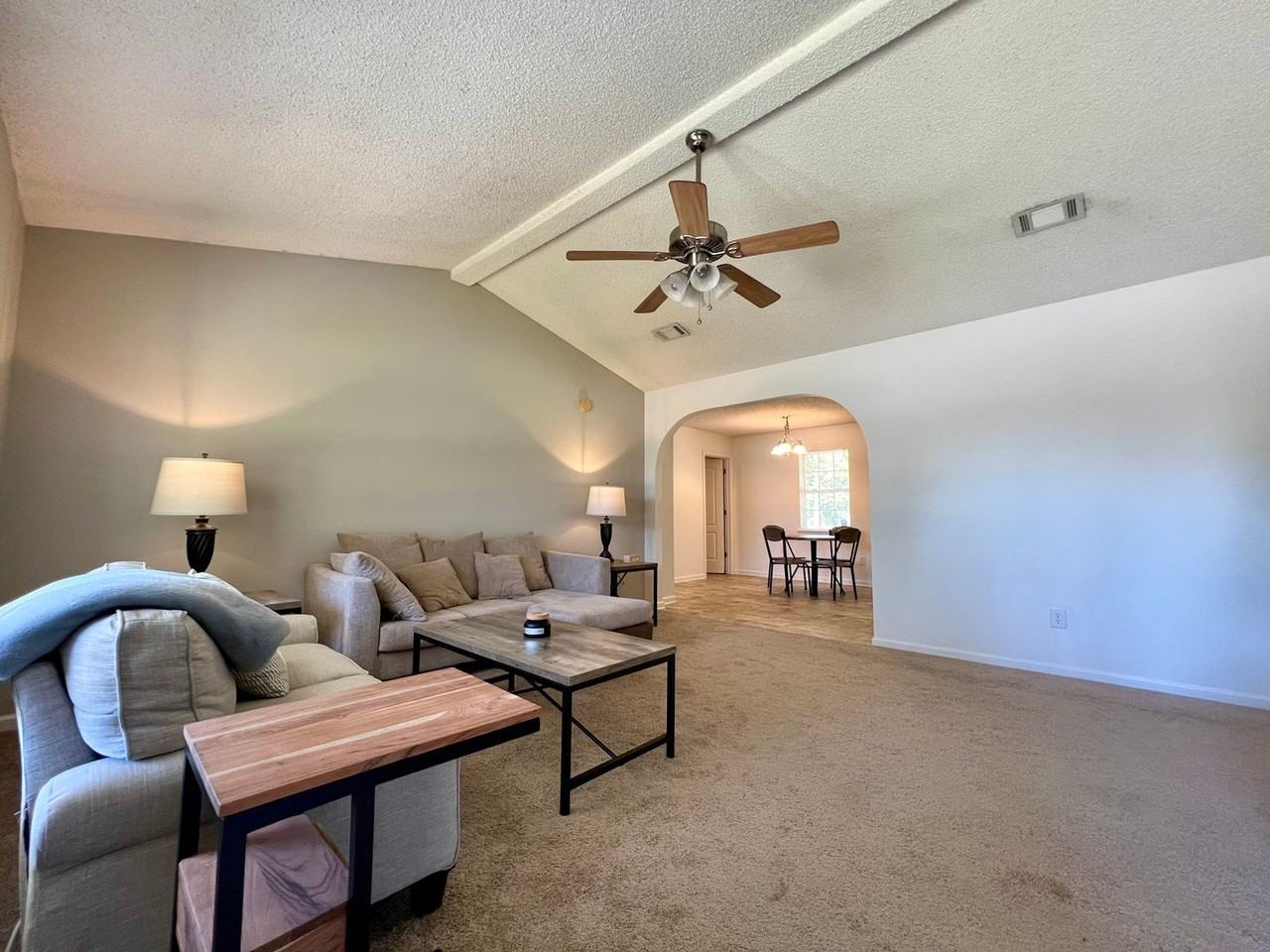 1972 Kingston Ln - Photo 4 of 20