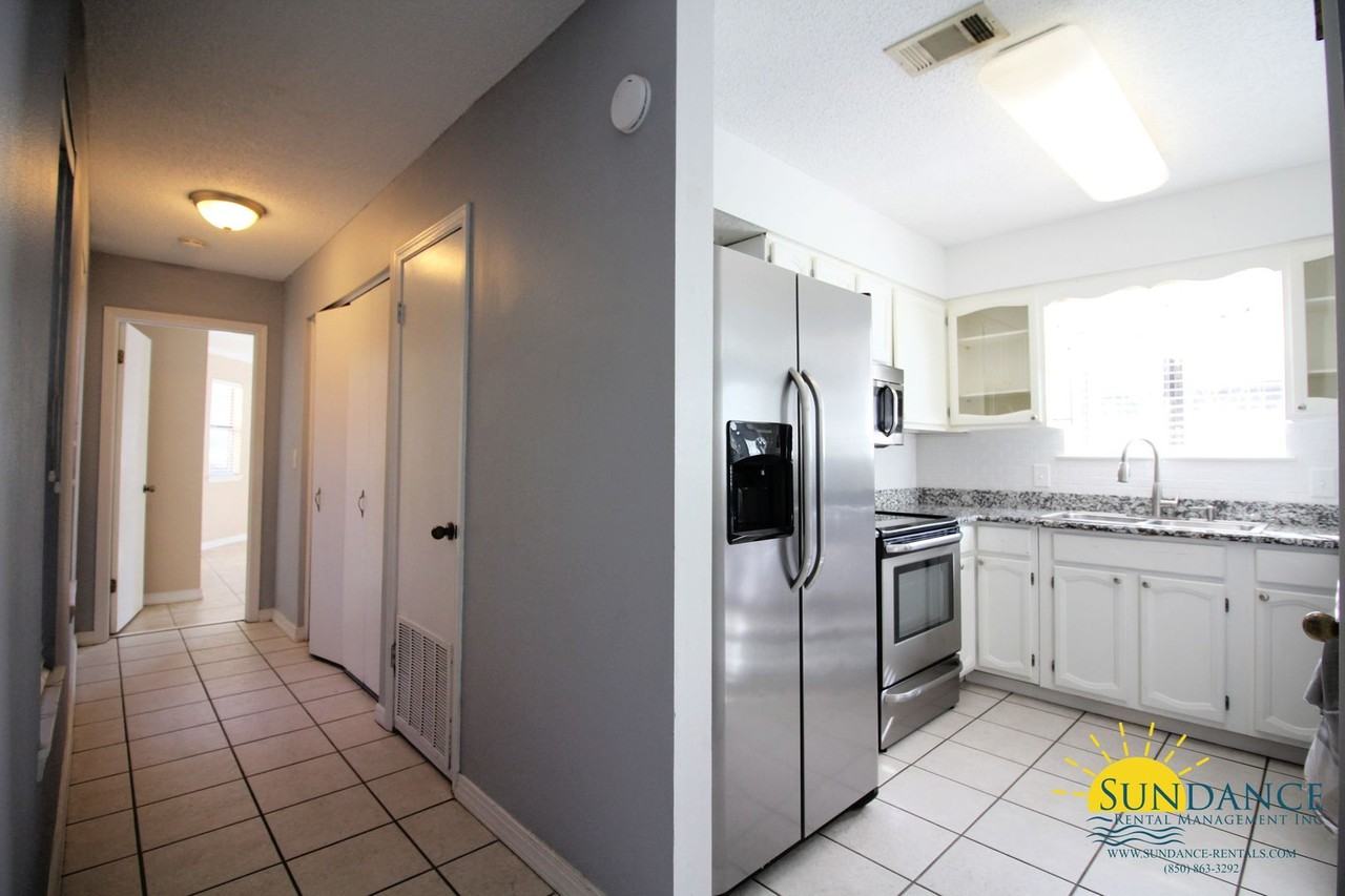 111 Post Oak Pl - Photo 6 of 16