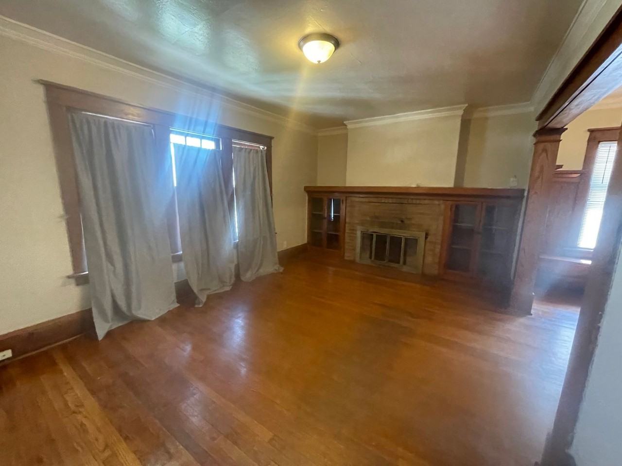 2945 N 36th St - Photo 2 of 10