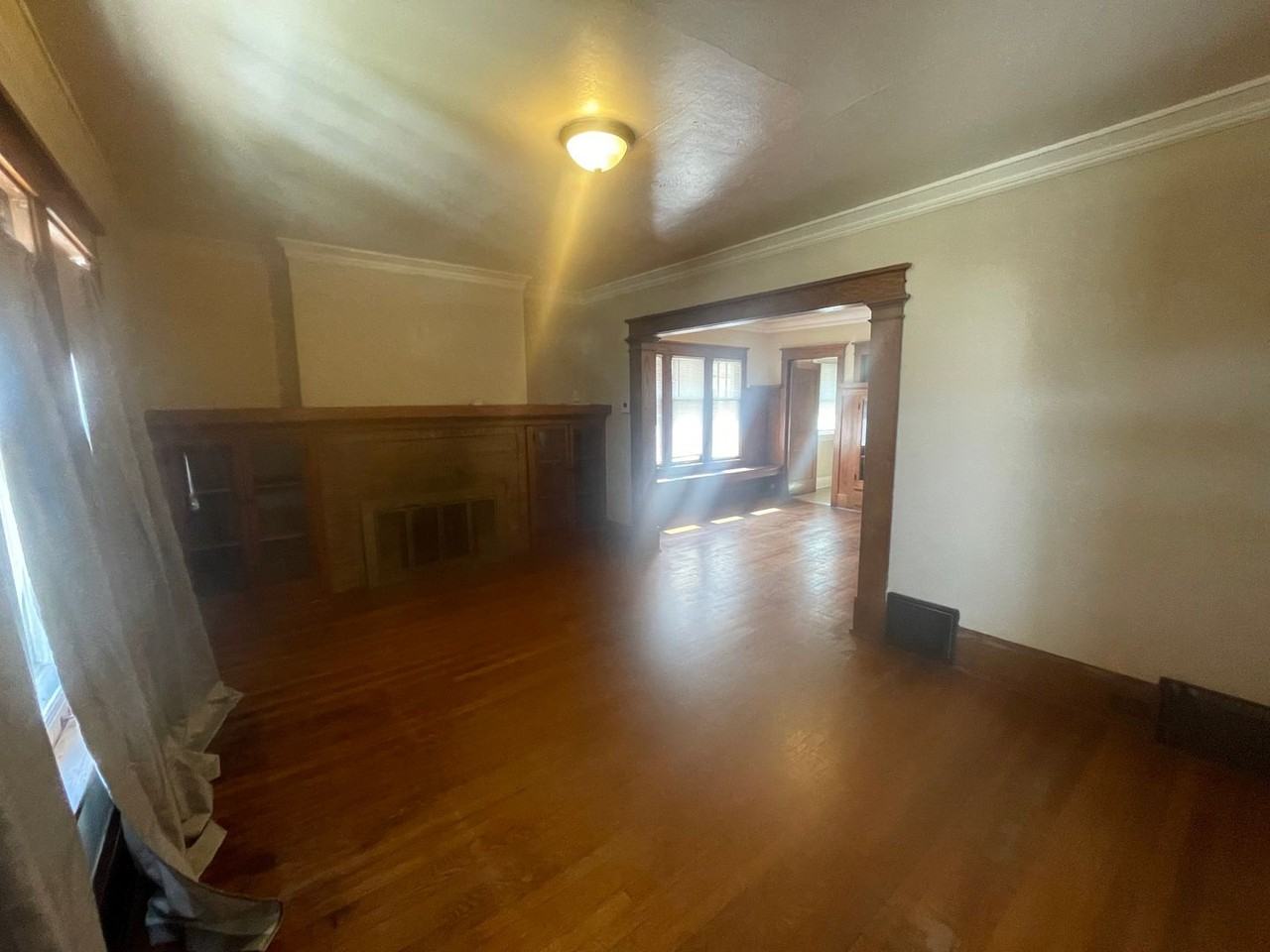 2945 N 36th St - Photo 3 of 10