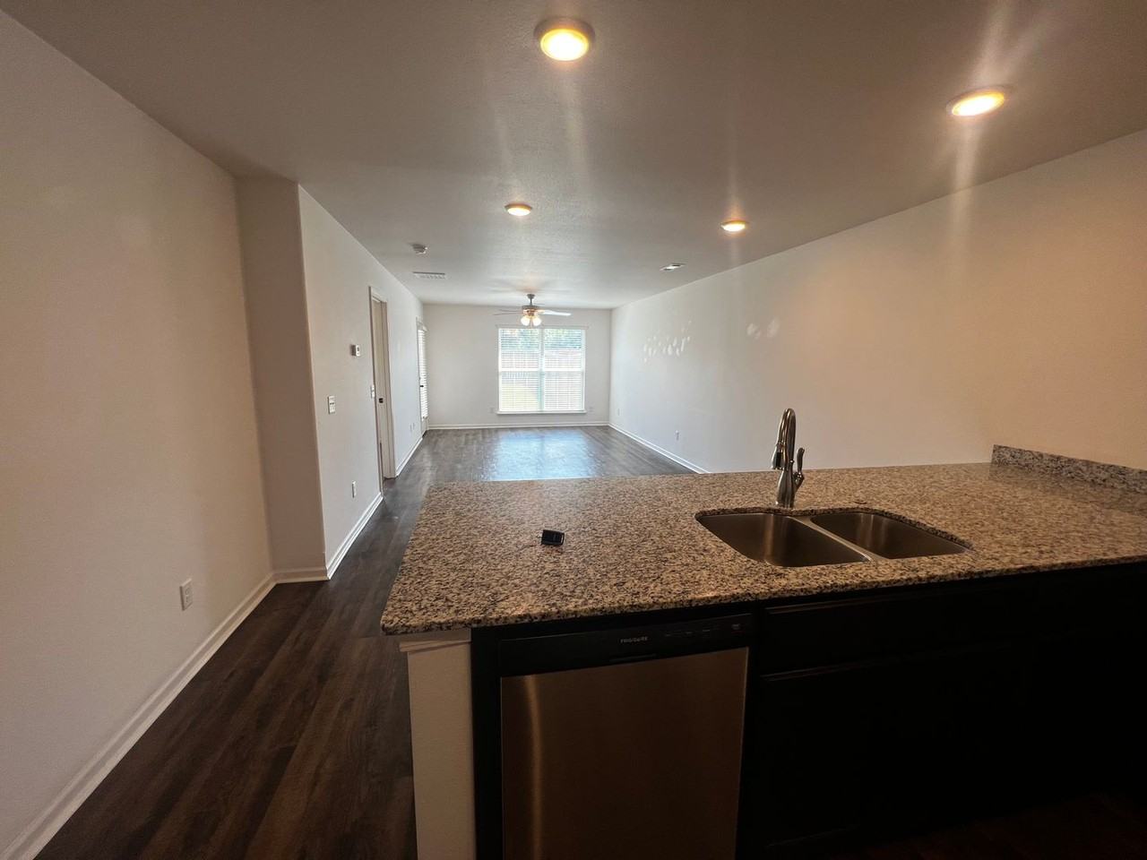 102 Anita Plz - Photo 4 of 24