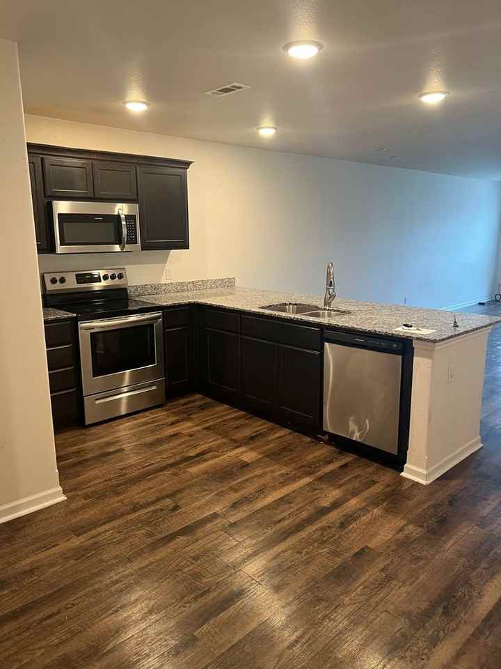 102 Anita Plz - Photo 5 of 24