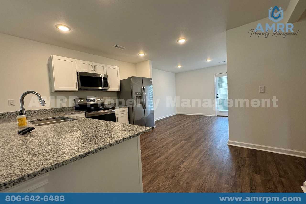 612 Short Leaf Ln - Photo 5 of 22
