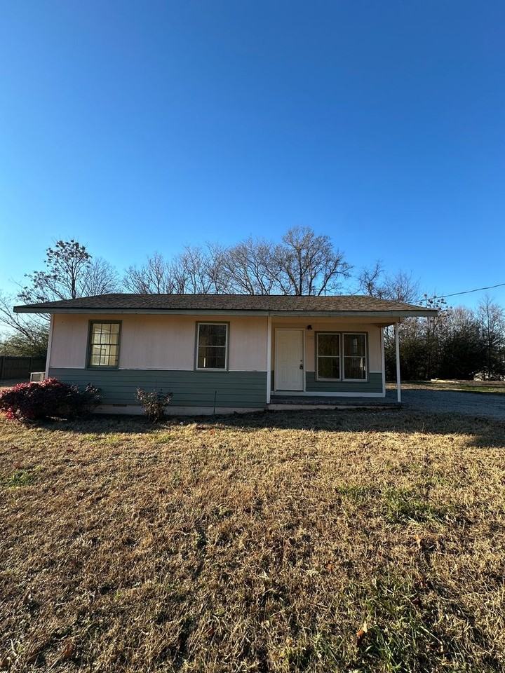 2360 Webb Girth Rd - Photo 2 of 4