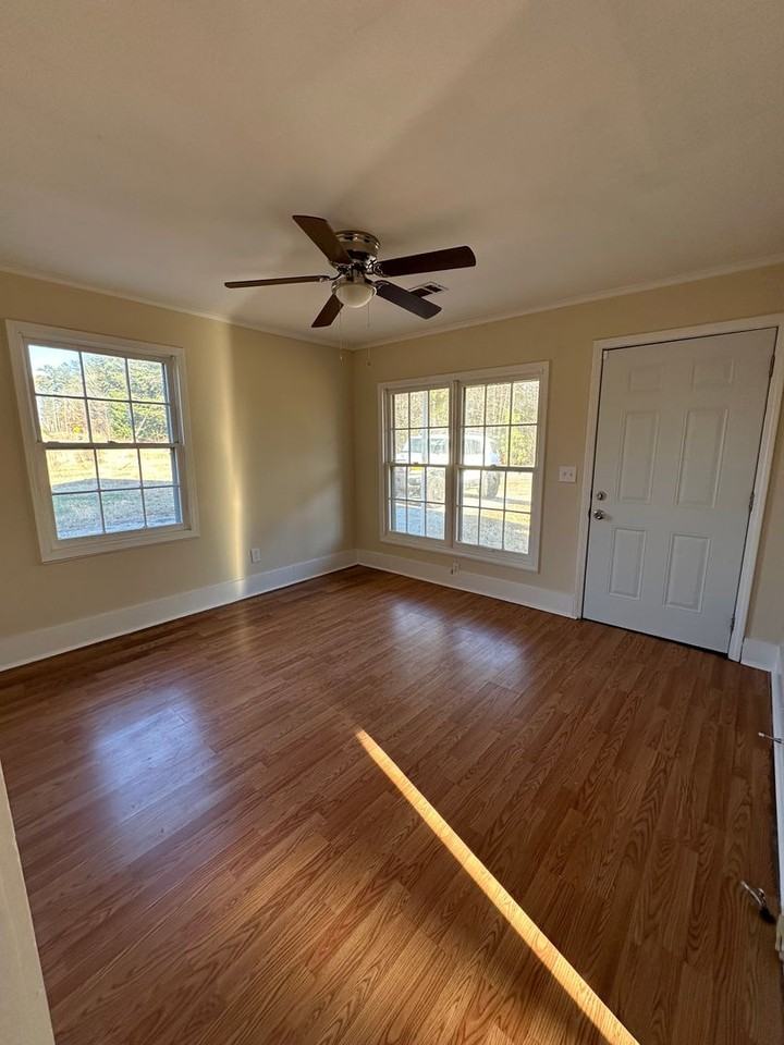 2360 Webb Girth Rd - Photo 3 of 4