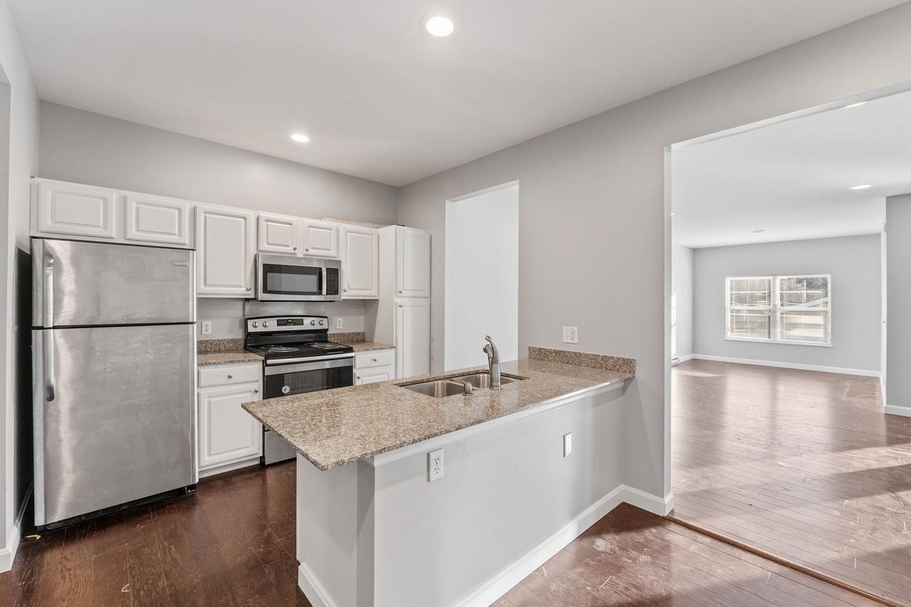 4510 Chouteau Ave - Photo 2 of 40