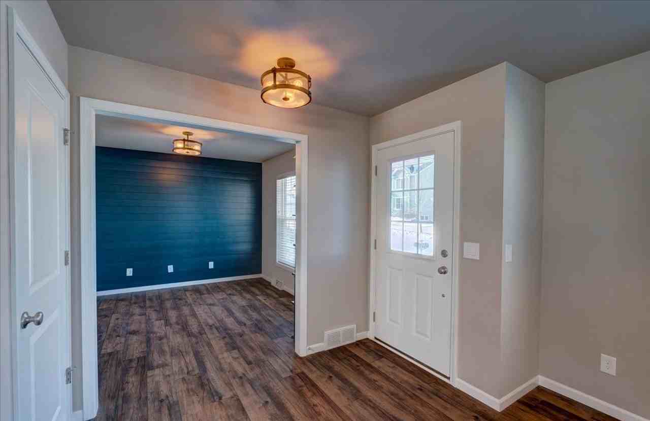 235 Blooming Leaf Way - Photo 3 of 30