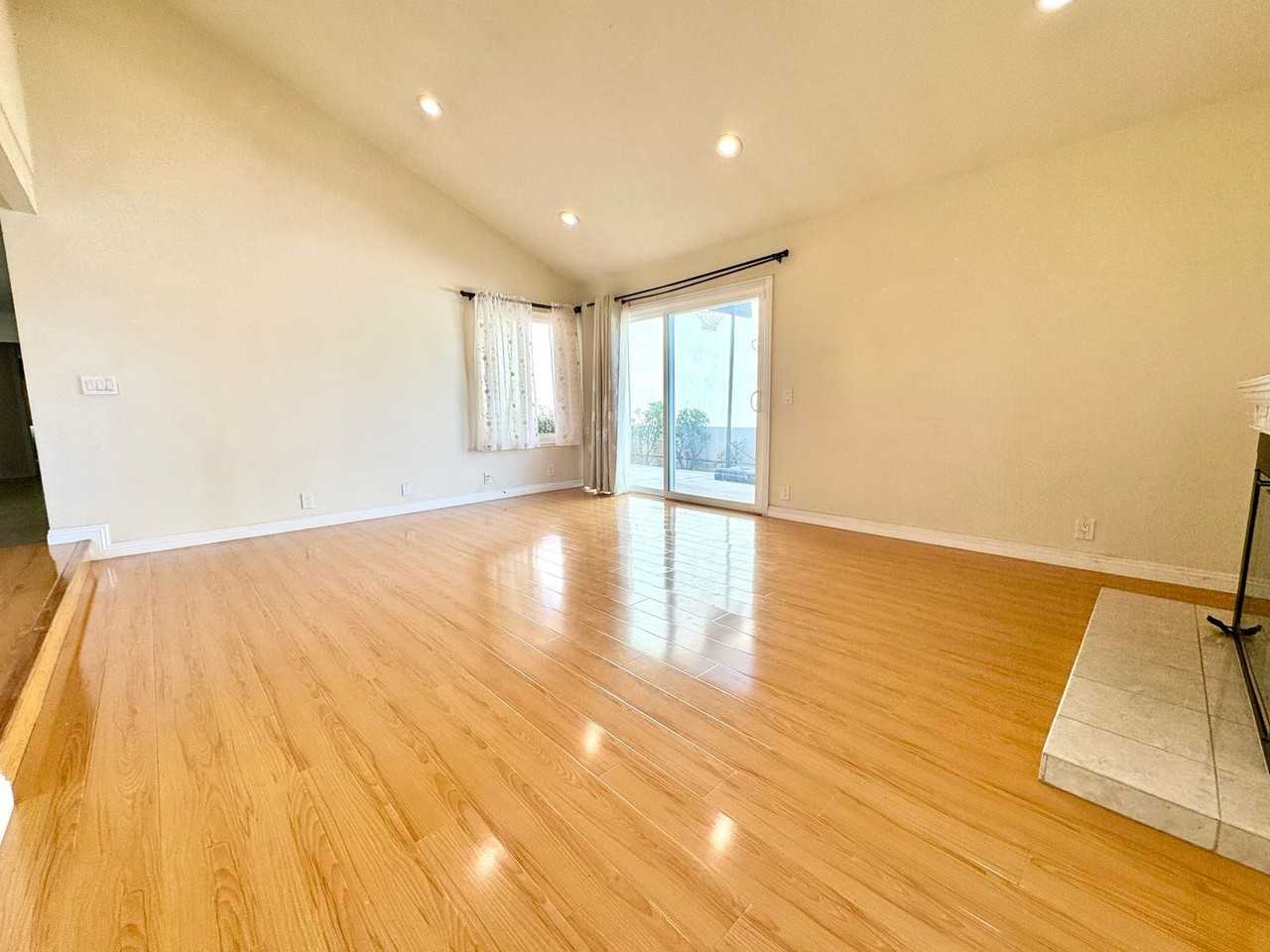 3606 S Ross St - Photo 3 of 18