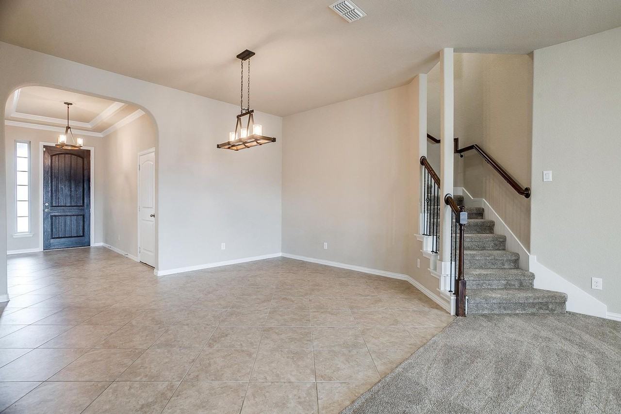 14809 Star Creek Dr - Photo 5 of 43