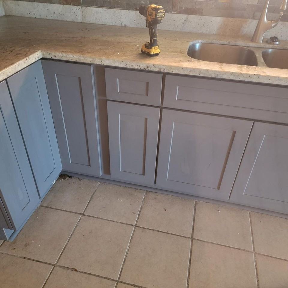 7802 Sail St - Photo 3 of 9