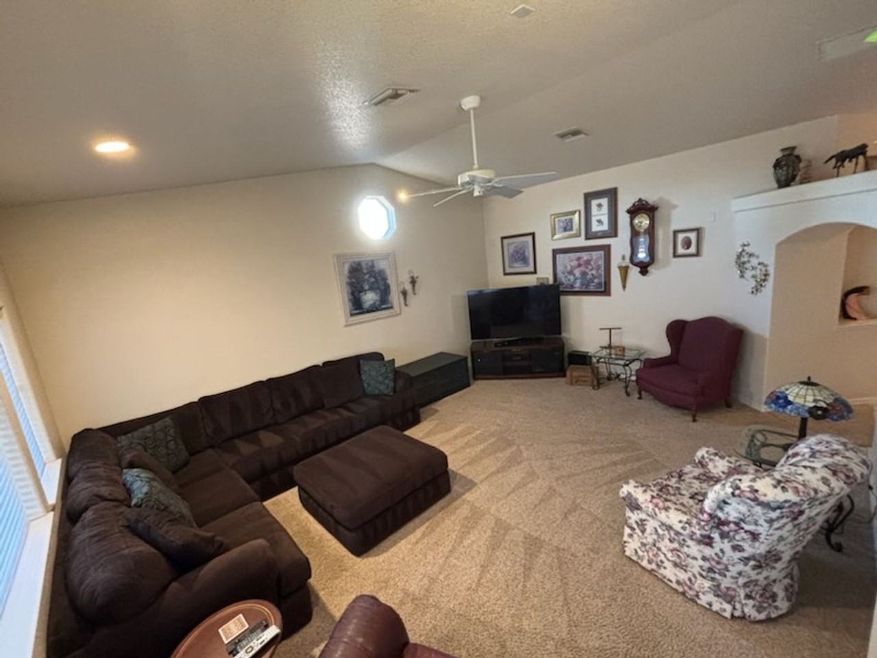 1726 Lockheed Bay - Photo 4 of 13