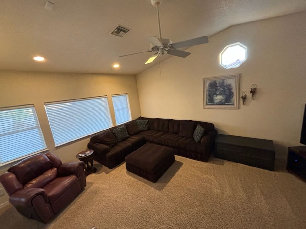 1726 Lockheed Bay - Photo 5 of 13