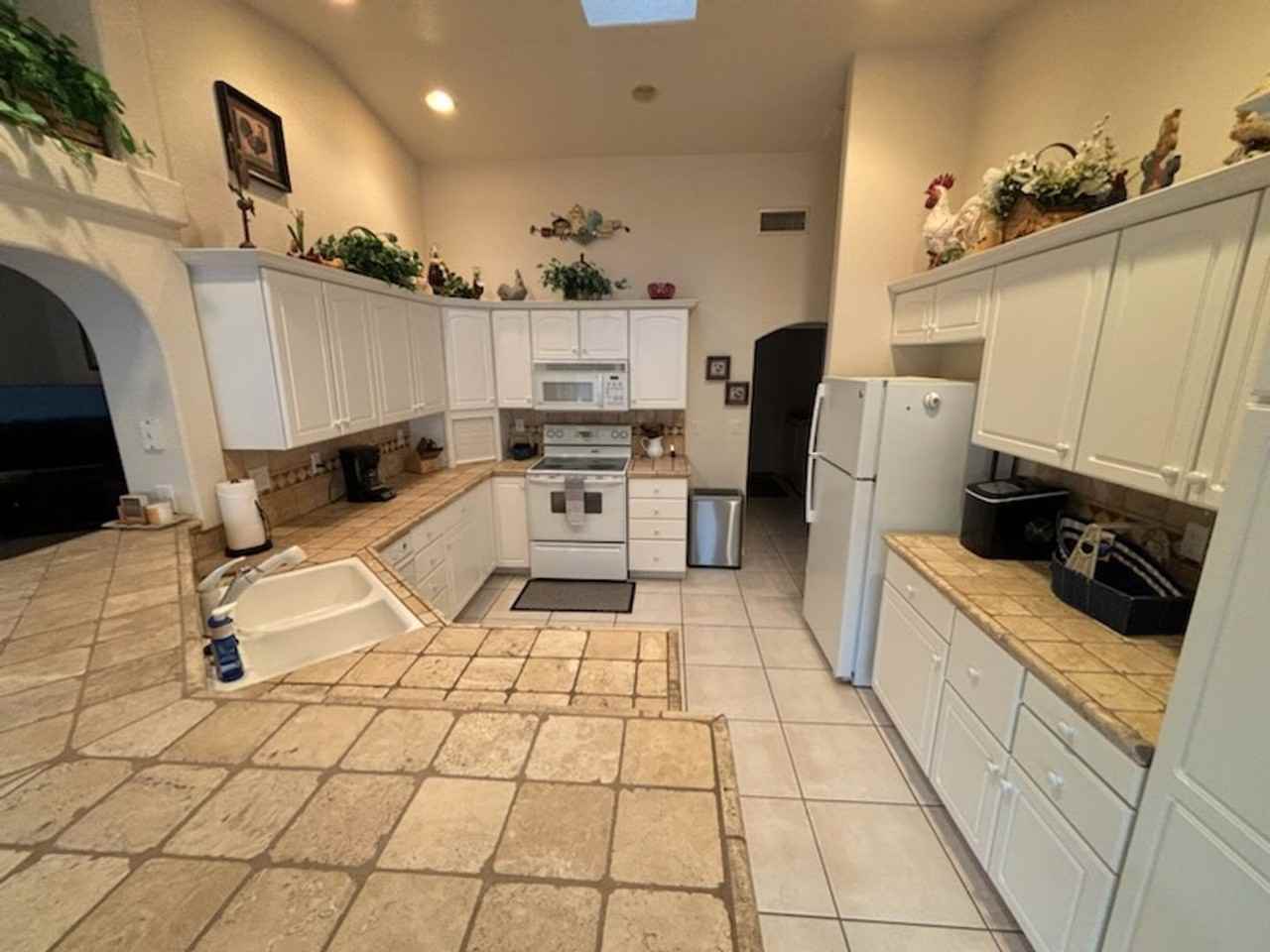 1726 Lockheed Bay - Photo 6 of 13