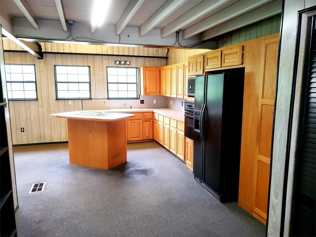 1000 1/2 Parkland Dr - Photo 3 of 20