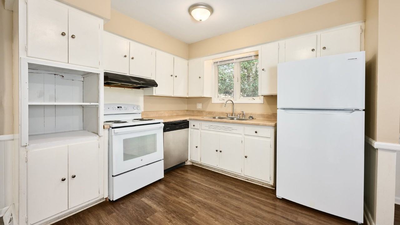 1851 Hwy 41-S - Photo 3 of 13