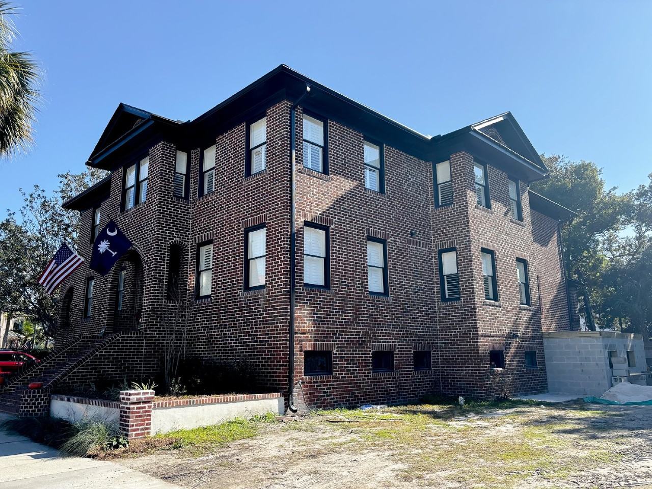195 Tradd St #B - Photo 3 of 45