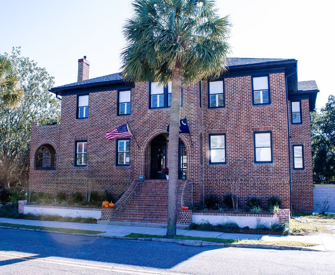 195 Tradd St #B - Photo 4 of 45