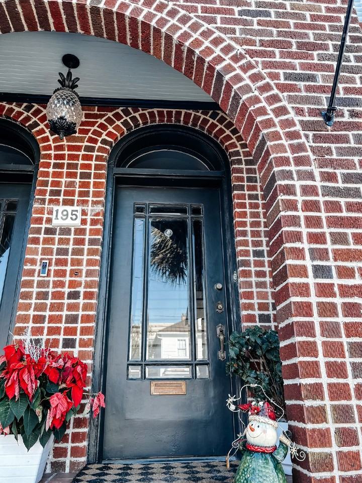 195 Tradd St #B - Photo 5 of 45