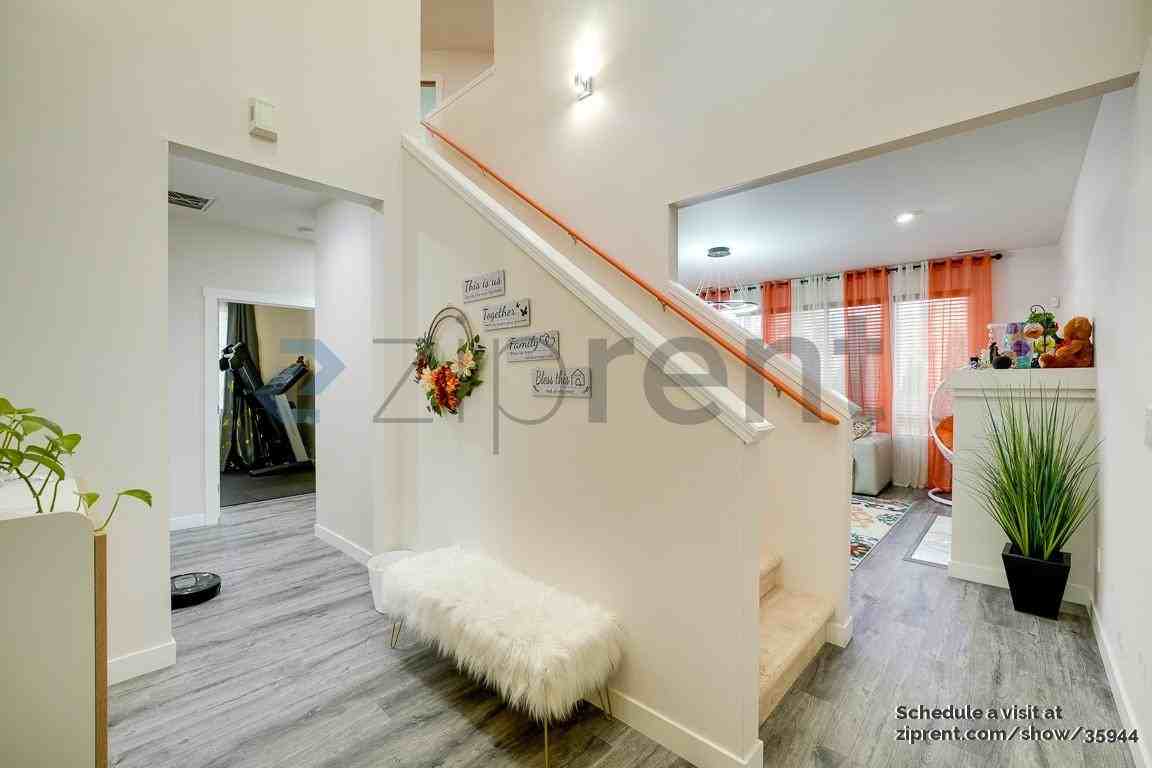 1313 173rd Pl Se - Photo 4 of 30