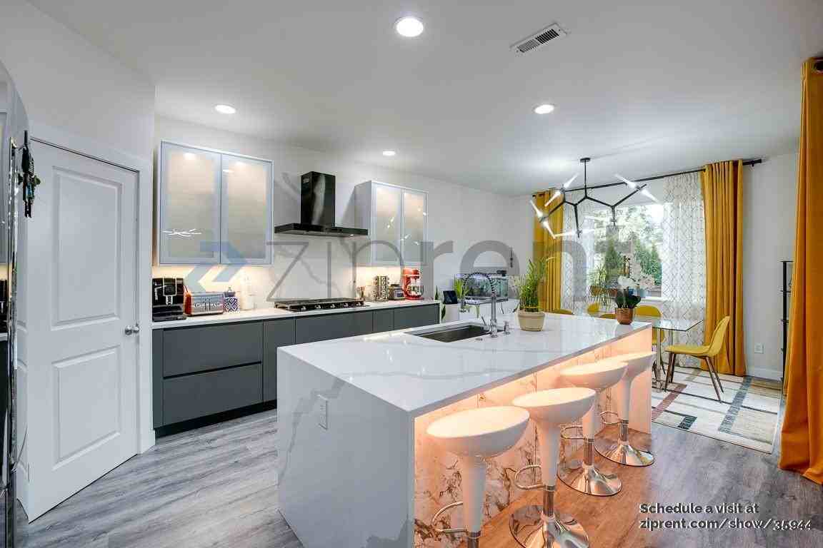 1313 173rd Pl Se - Photo 7 of 30