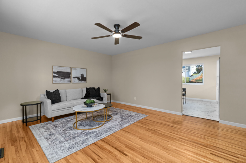 3266 Greenbridge Dr - Photo 2 of 10