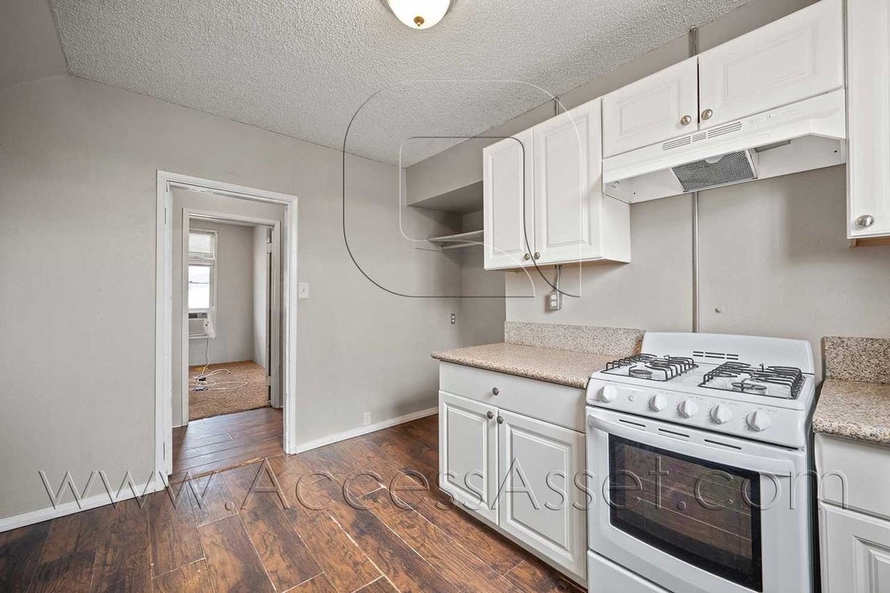 113 E Kimball Ave #2 - Photo 3 of 9