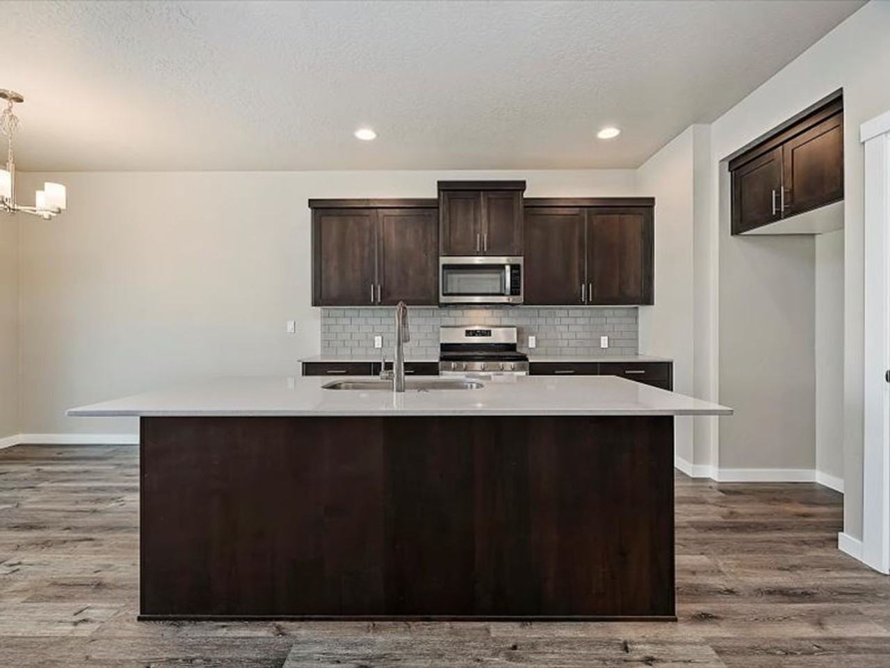 3093 N Summermoon Ave - Photo 7 of 43