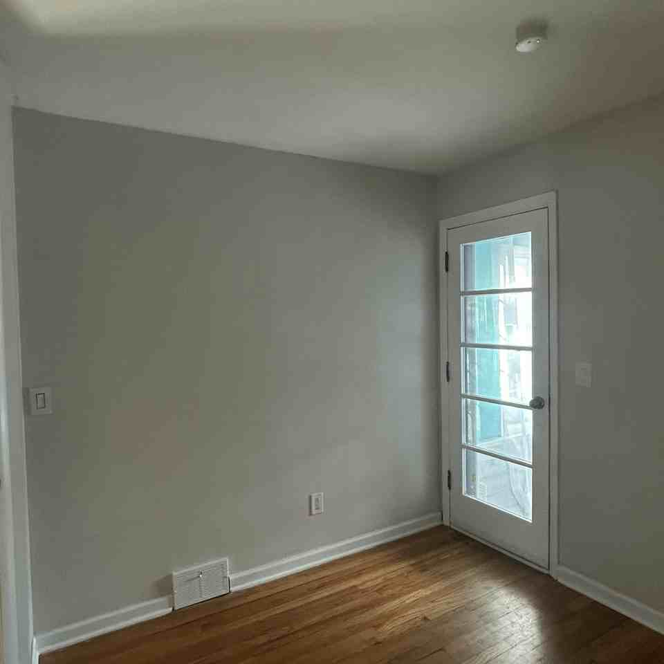 18968 Chester St - Photo 3 of 15