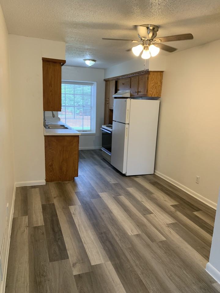 411 West Van Alstyne Parkway #411 - Photo 4 of 15