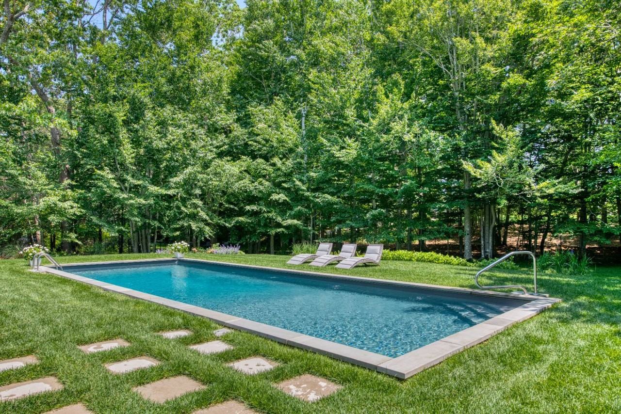 128 Water Mill Towd Rd - Photo 3 of 15