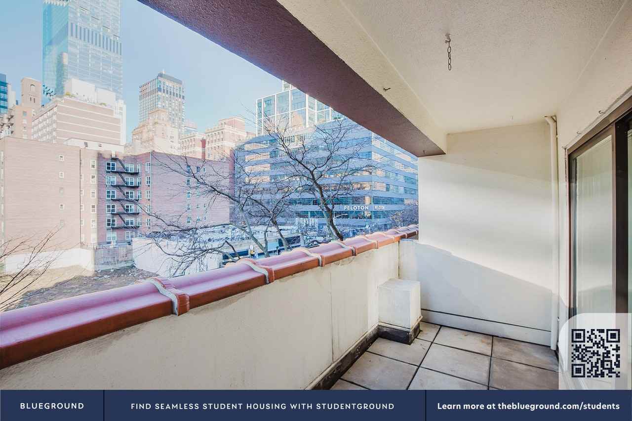 360 West 34th Street - Photo 6 of 27