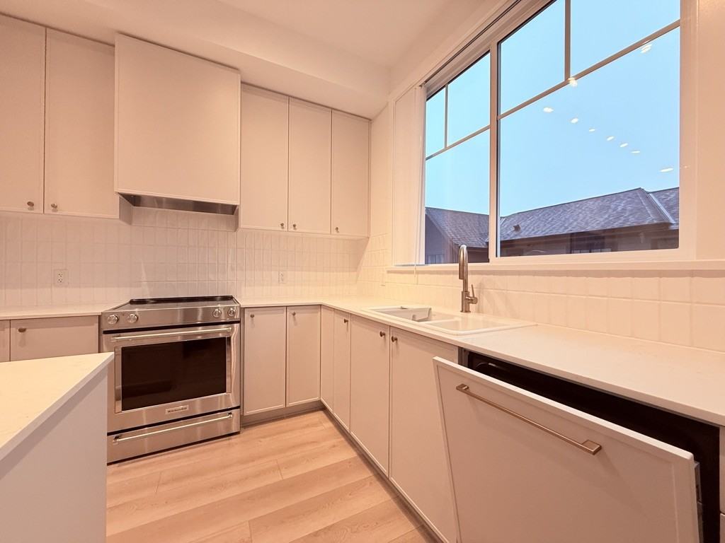 1340 Olmsted Street - Photo 3 of 27