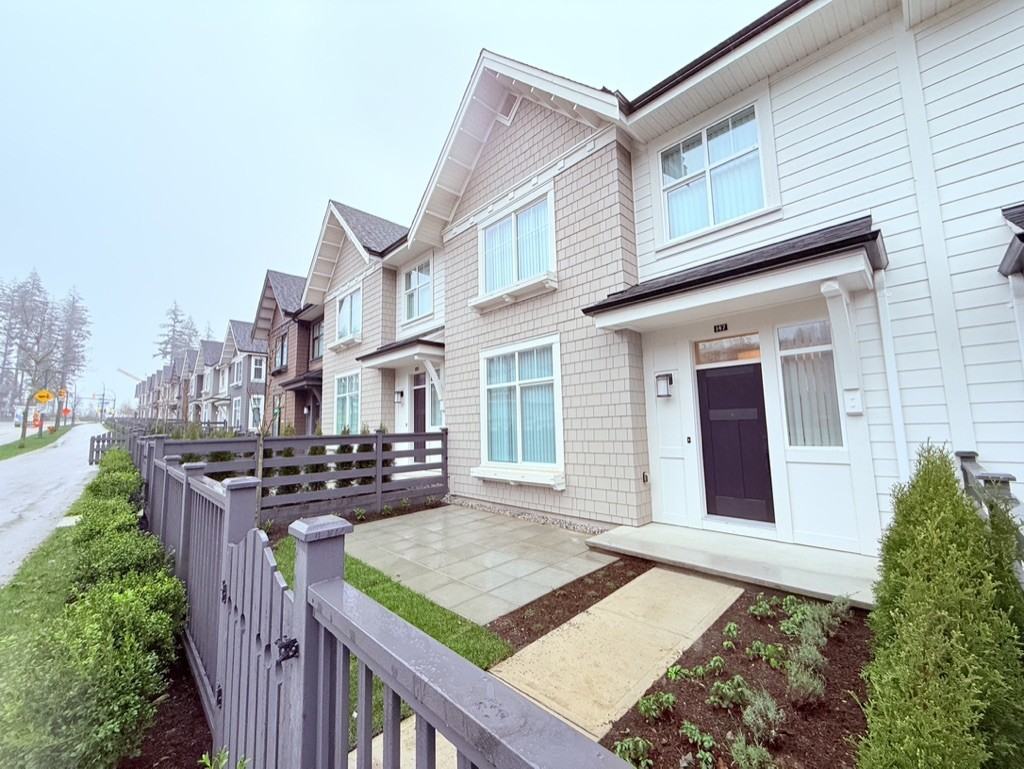 1340 Olmsted Street - Photo 4 of 27