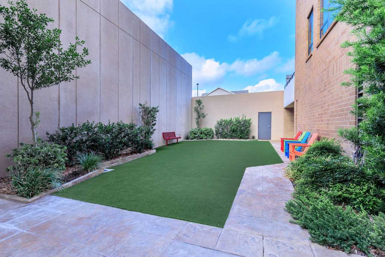 The Enclave at 1550 - Photo 7 of 21