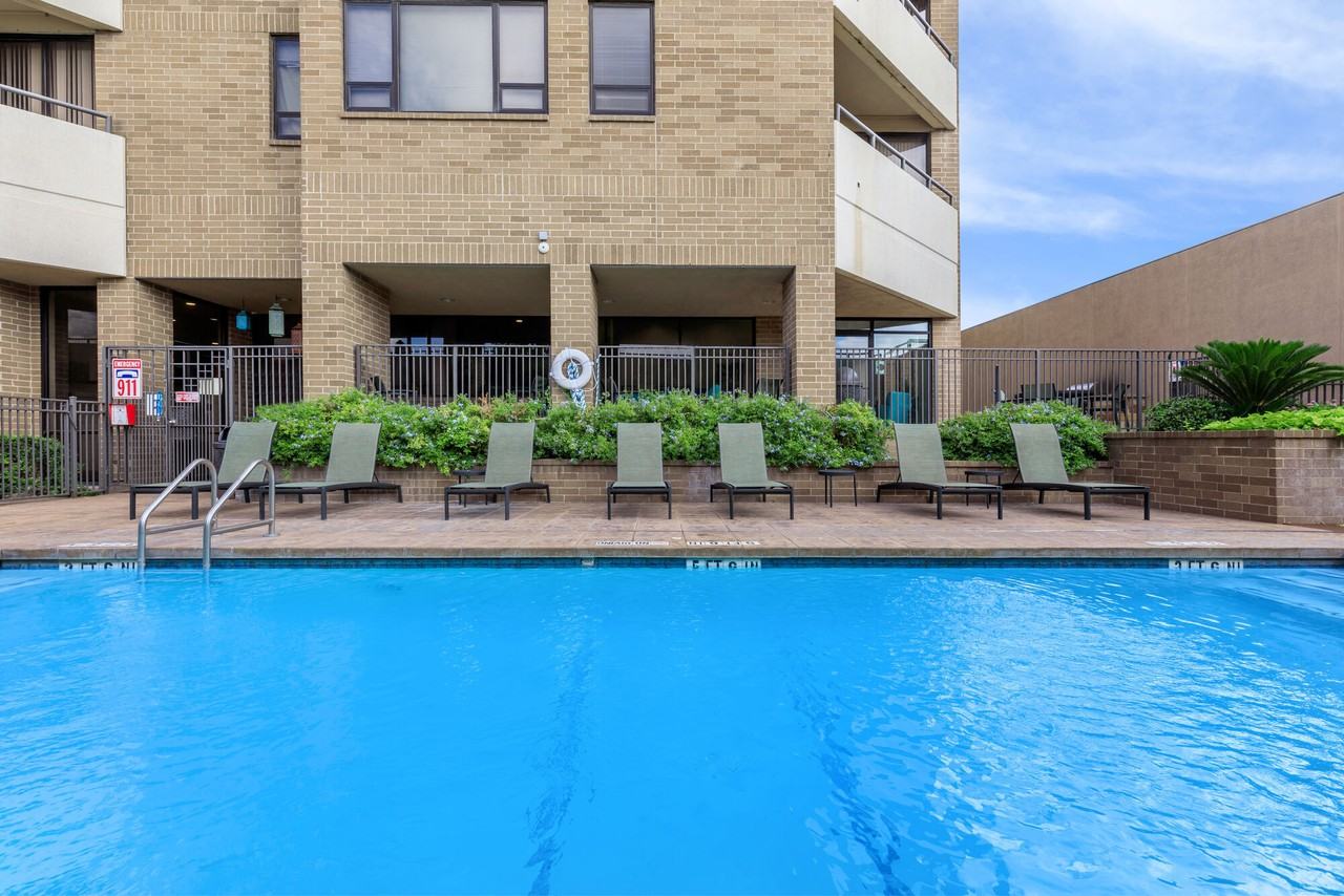 The Enclave at 1550 - Photo 4 of 21