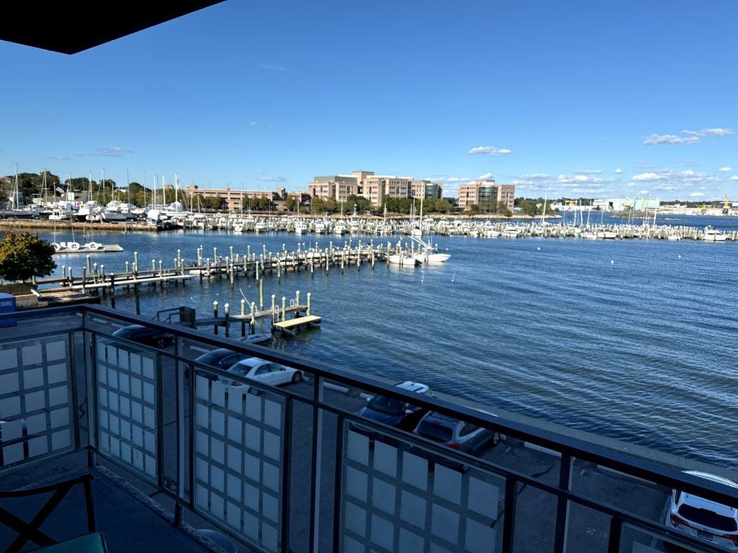 184 Pequot Ave ##304