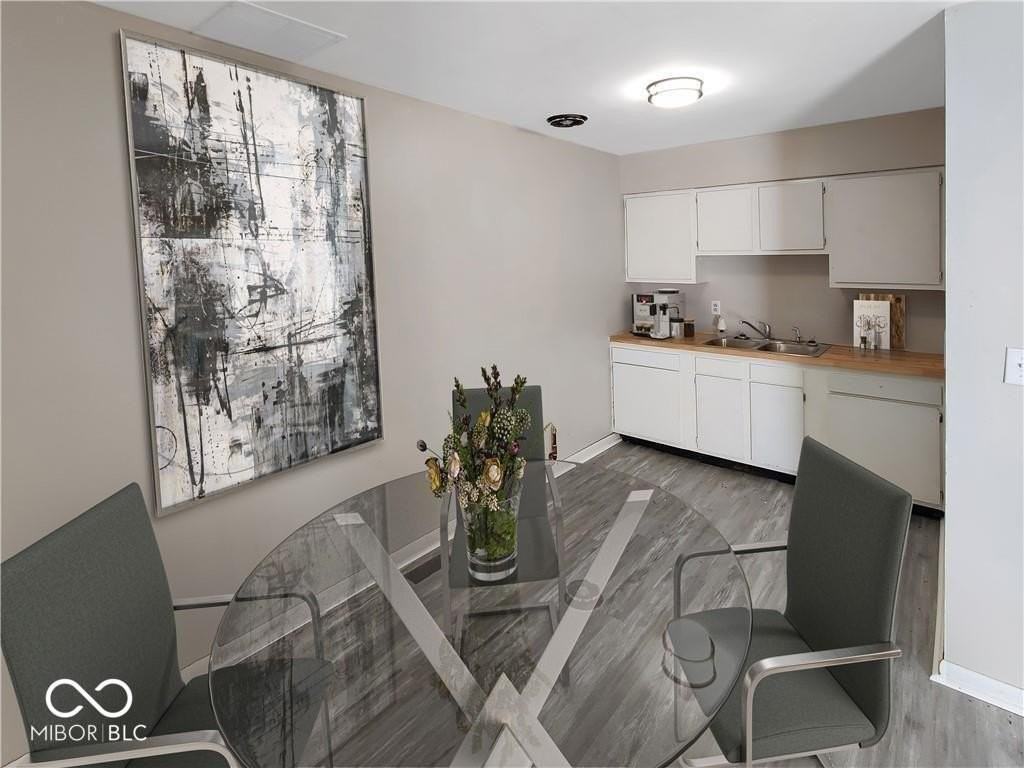 106 W Broadway St #X - Photo 4 of 13