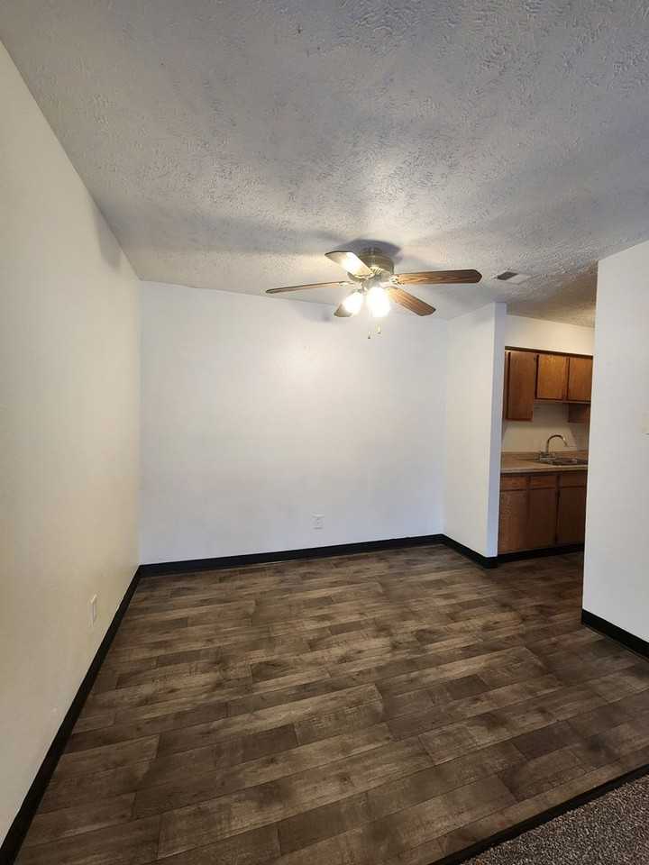 Hidden Bluffs Apartments - Photo 2 of 22