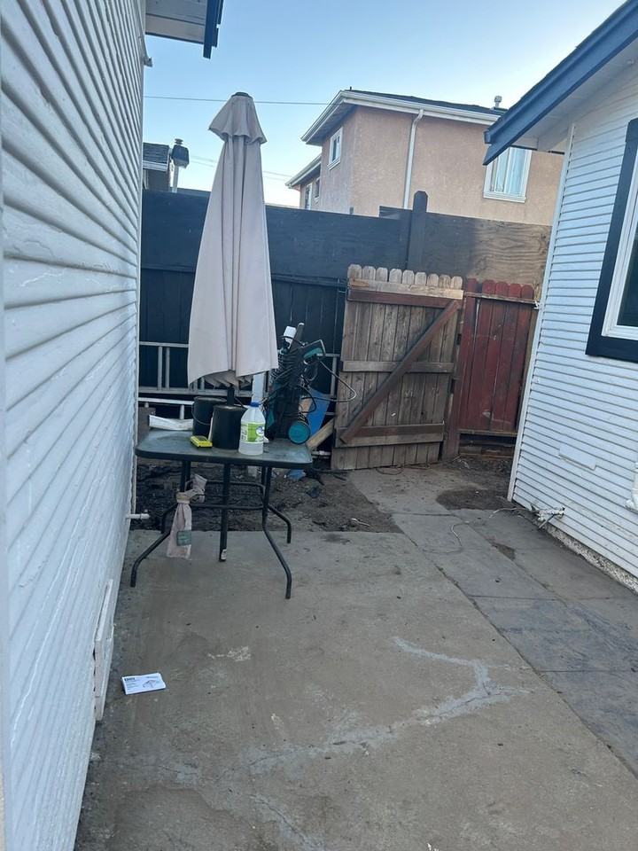 1225 92nd Ave - Photo 6 of 29