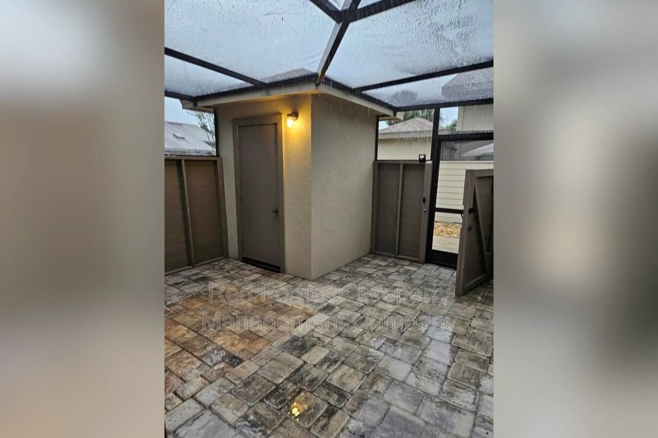 8384 S Haven Ln - Photo 2 of 10