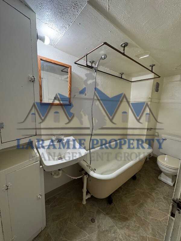 508 E Garfield St #7 - Photo 4 of 6