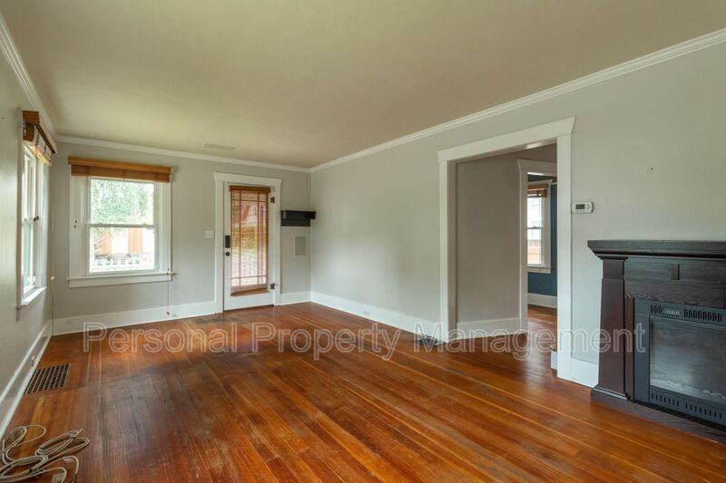 1701 Franklin St - Photo 6 of 21