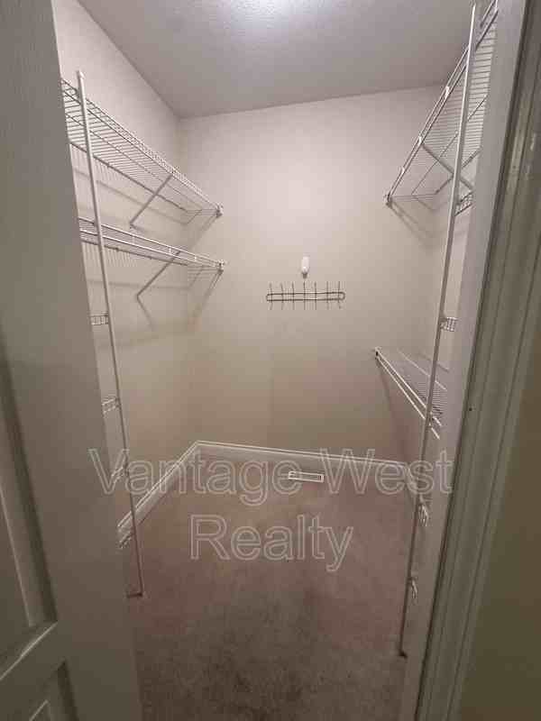 3244 Deer Ridge Crt - Photo 2 of 18