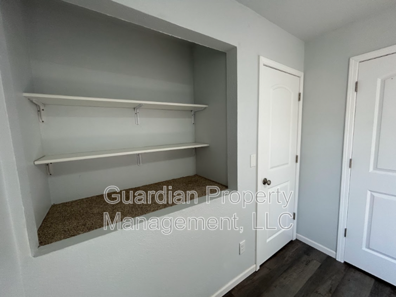 307 N Market St #2 - Photo 7 of 18