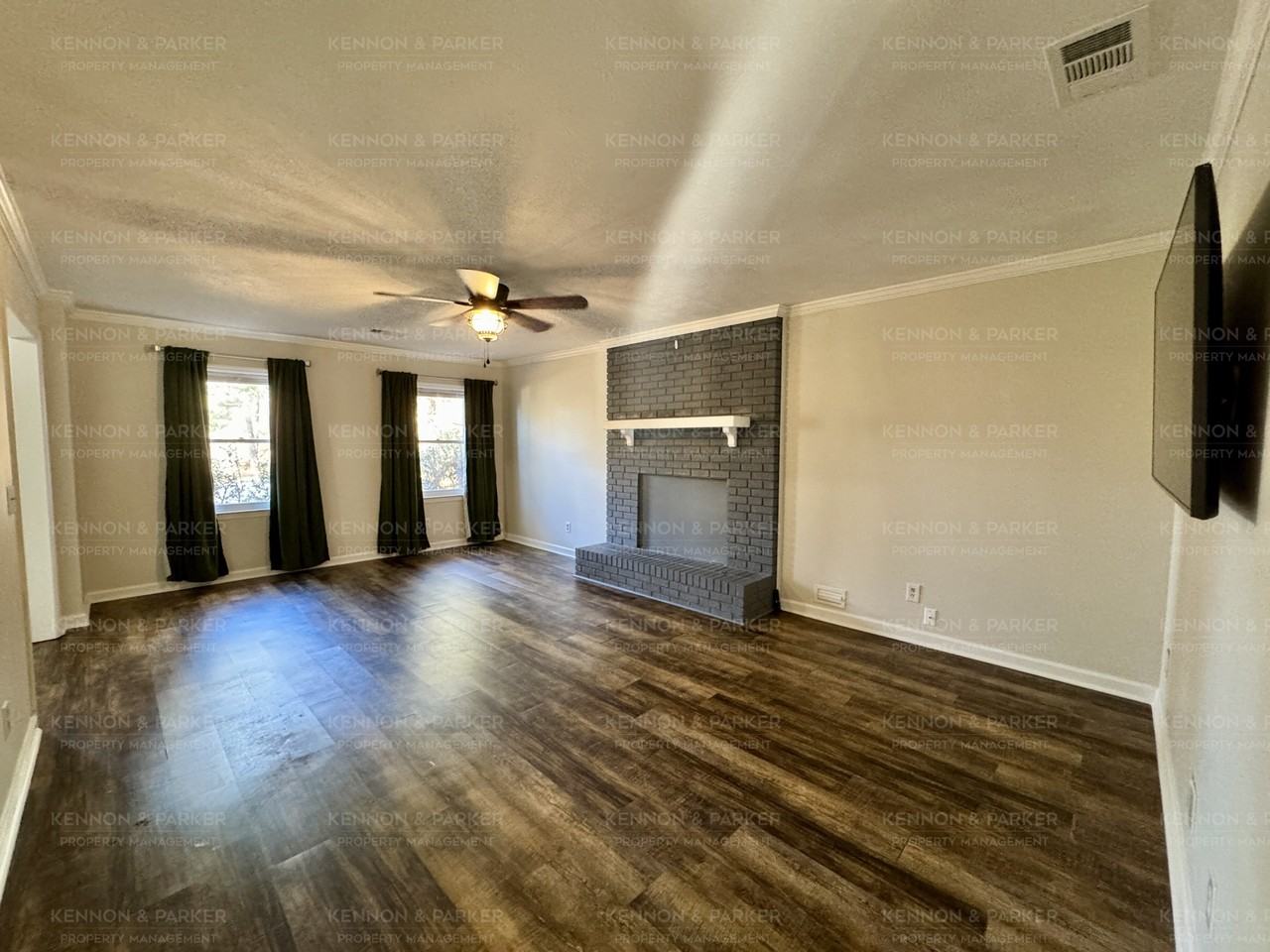 1042 Rockybrook Ct - Photo 5 of 35