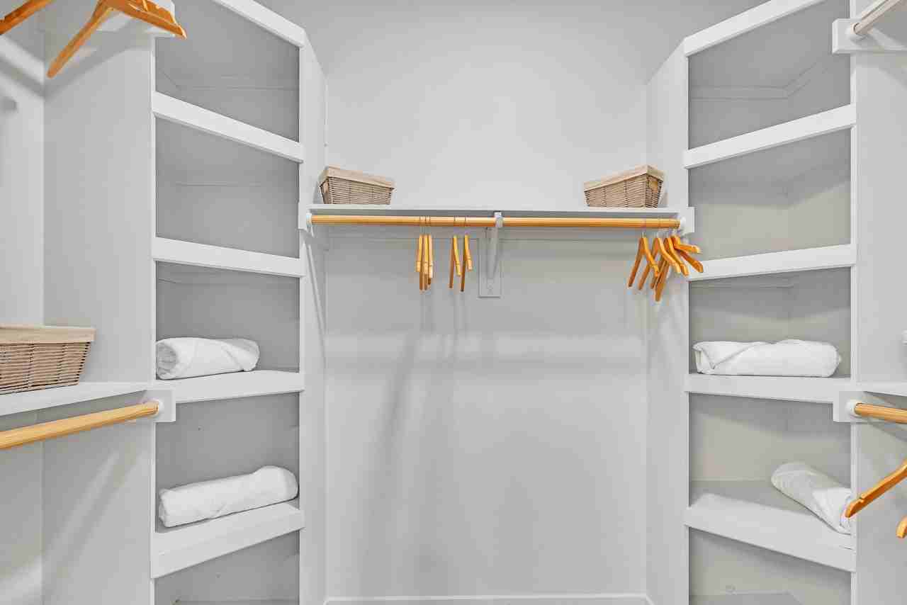 2628 Live Oak St - Photo 4 of 37