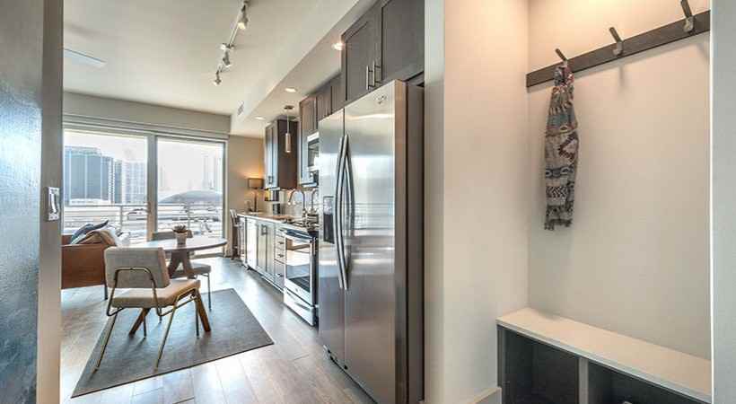 HOUSTON & - Photo 5 of 19