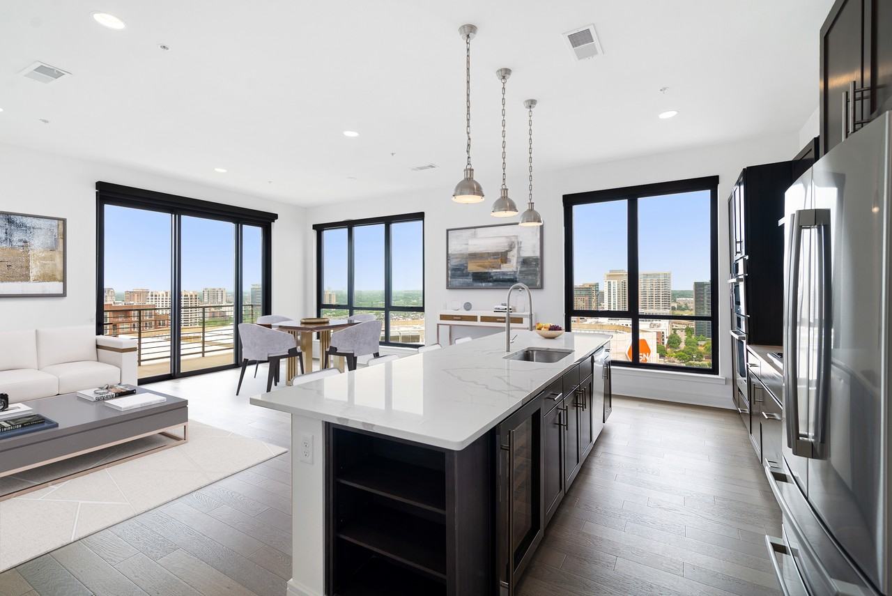 2628 Live Oak St - Photo 5 of 50