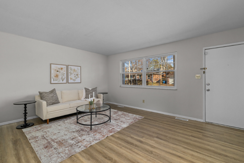 3253 Greenbridge Dr - Photo 3 of 13